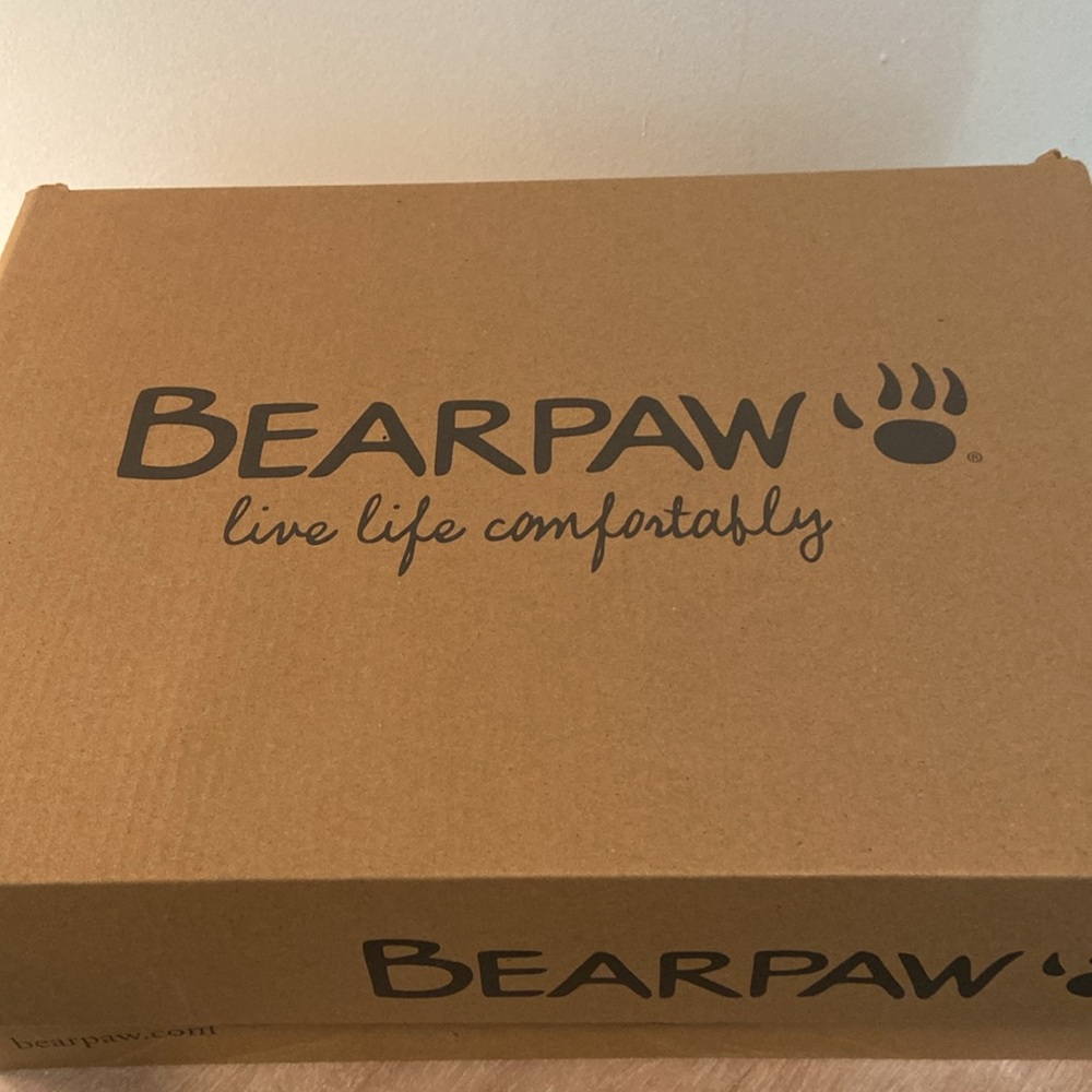 BearPaw Women’s Pull On Suede Pom Pom Sheepskin Boots Black Size 9M New - Picture 14 of 16